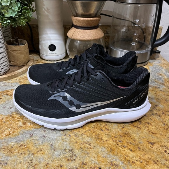 Saucony kinvara 12 size 11 - Picture 3 of 8